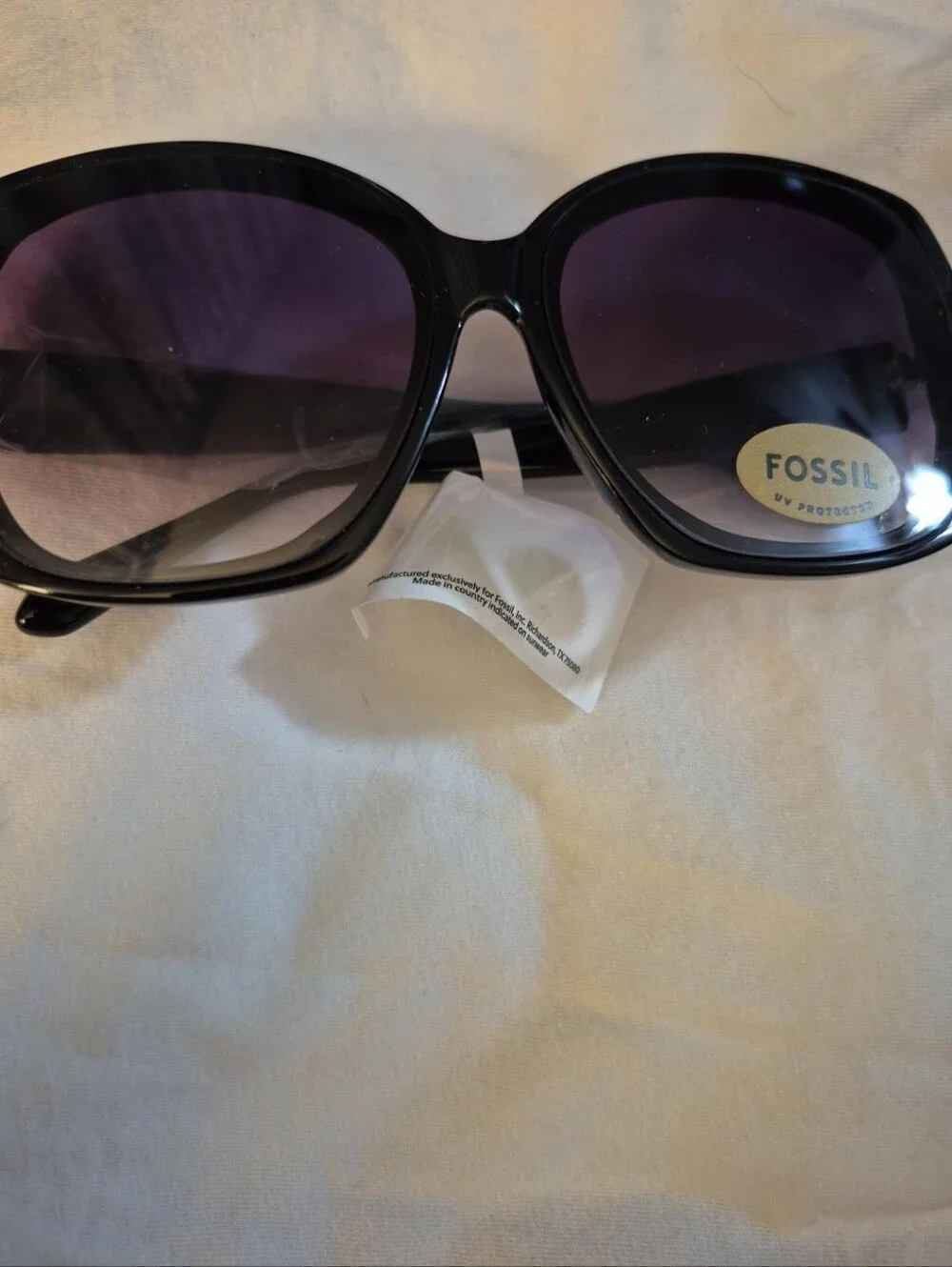 NEW OLD STOCK / NWT Fossil Sunglasses